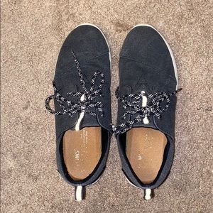 Toms grey sneakers